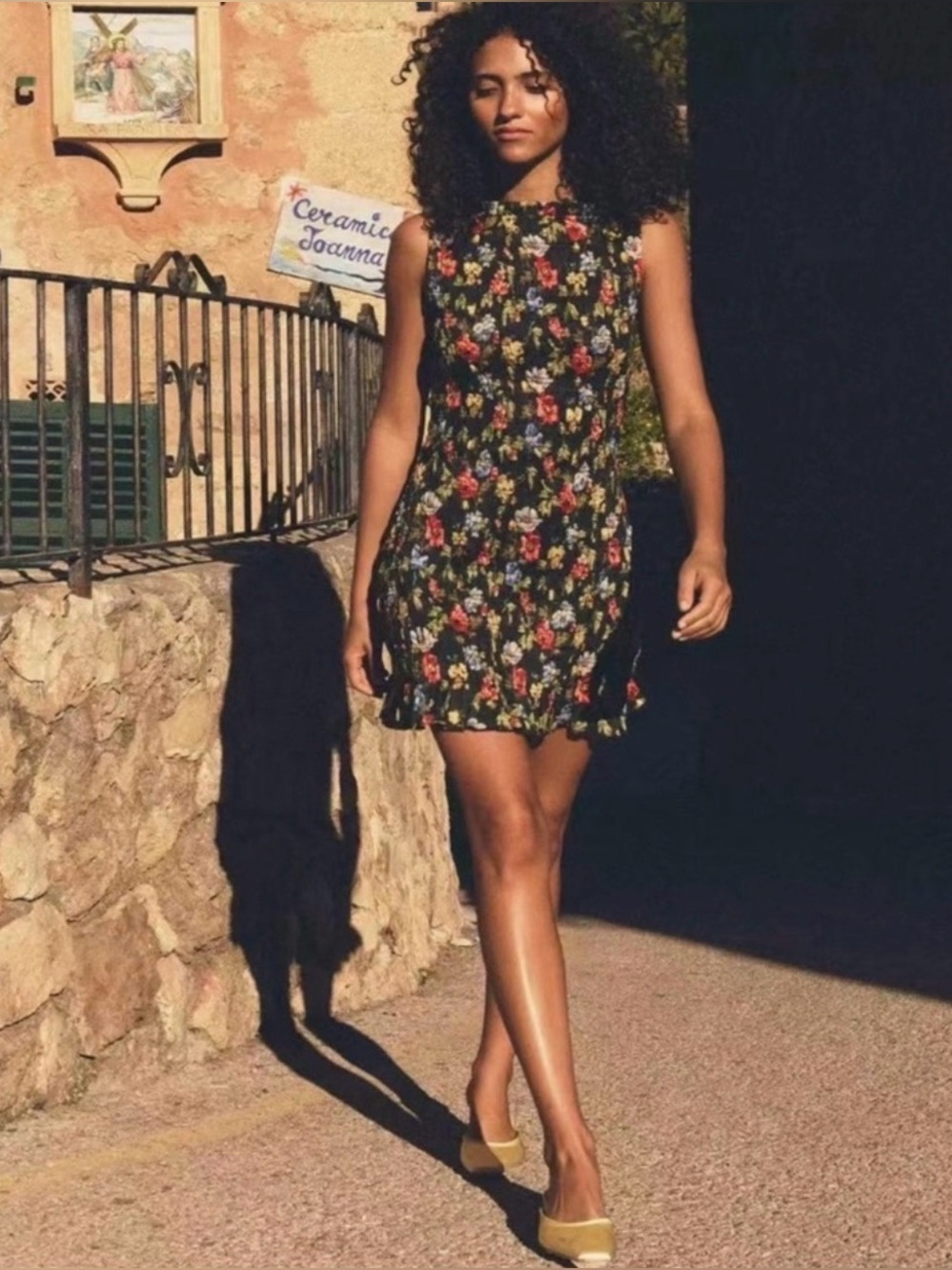 Doen Gianna Dress in Noir Wild Rose